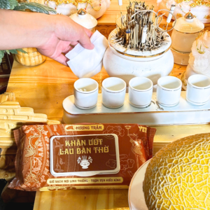 Khăn Giấy Ướt Lau Bàn Thờ Hương Trầm Laviban