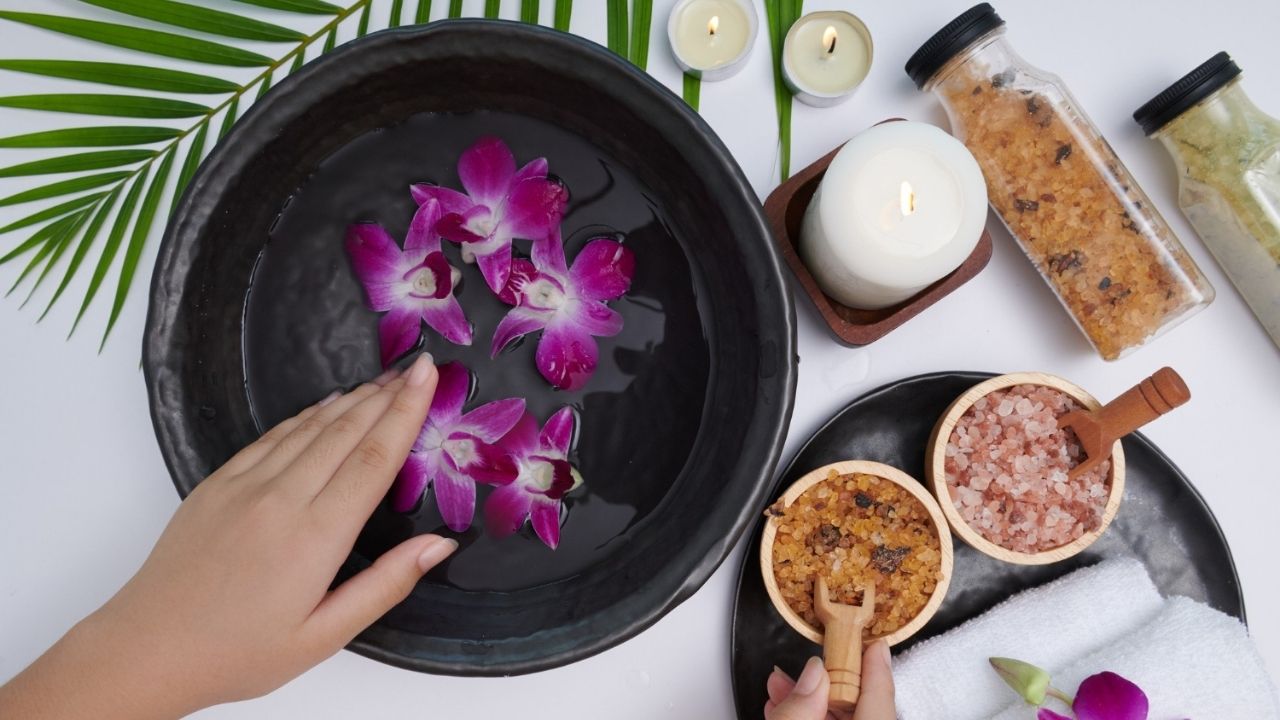 muoi-ngam-chan-chinh-sach